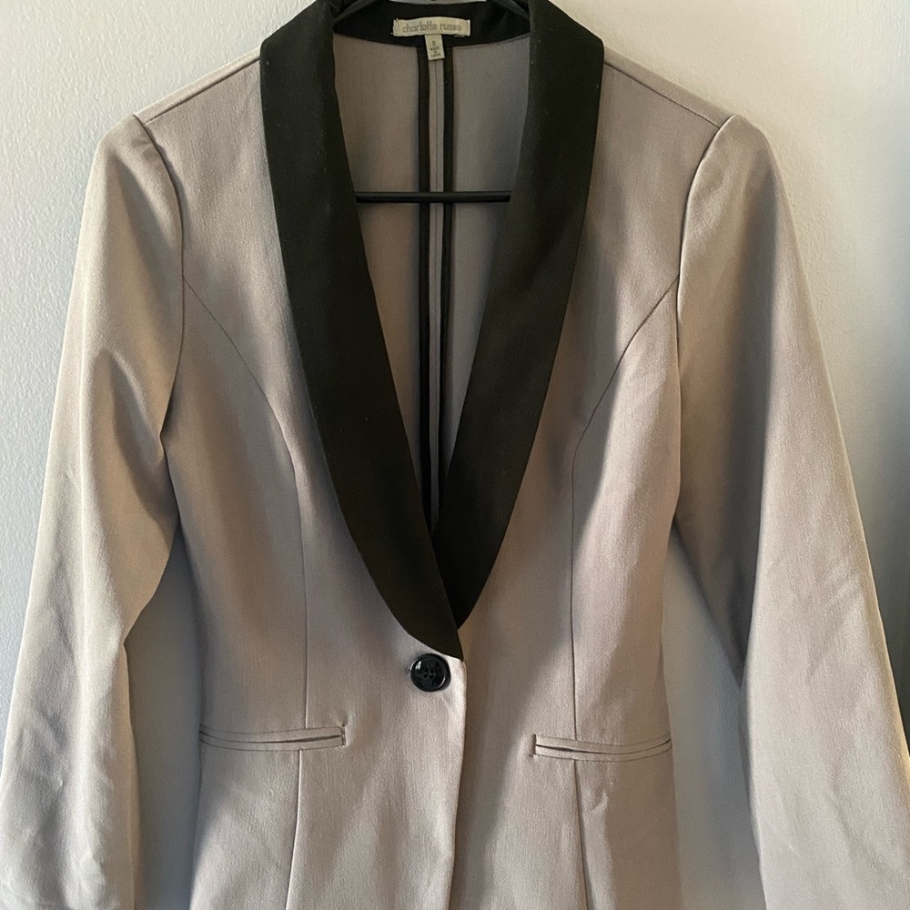 Light weight gray blazer